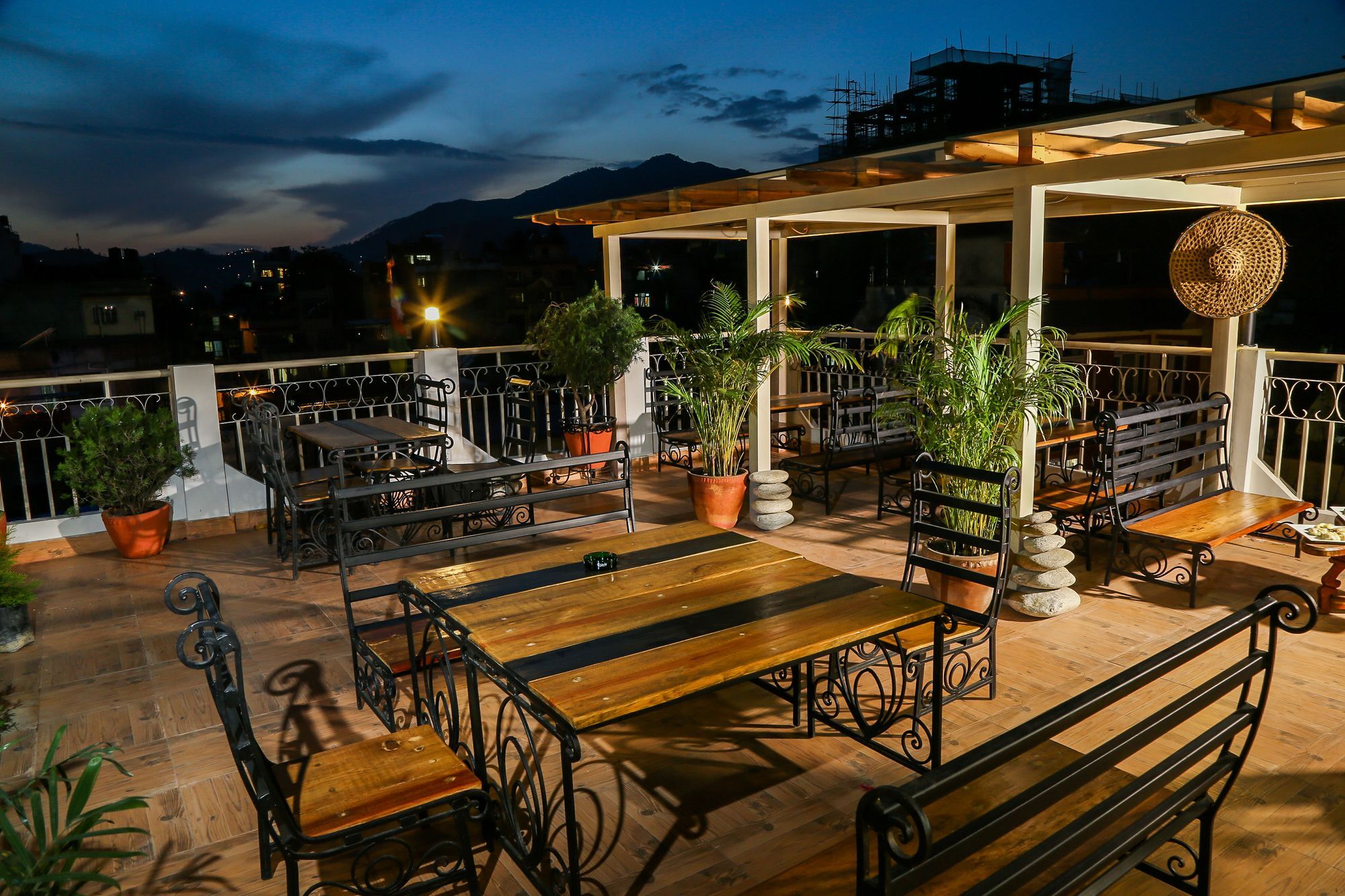 Hotel Himalayan Oasis Kathmandu Exterior photo